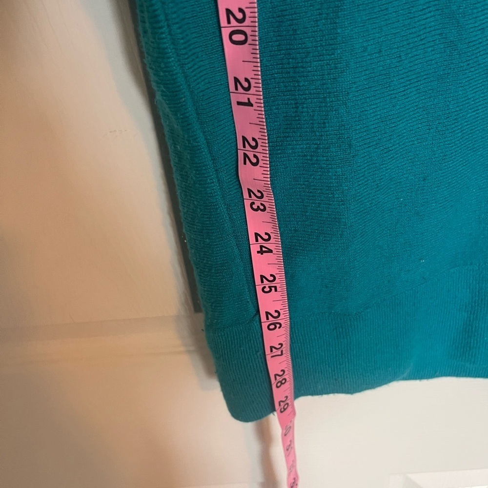 New York & Company Teal Sweater size medium very comfy - Picture 5 of 5